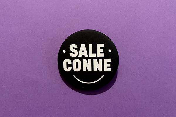 badge, sale conne, brigitte macron, cadeau feministe